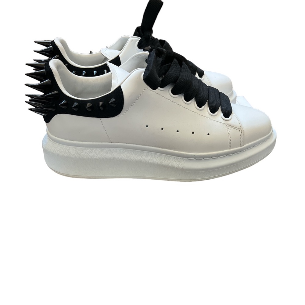 AUTHENTIC SPECIAL EDITION ALEXANDER MCQUEEN SNEAKERS WITH STUDS SIZE 36